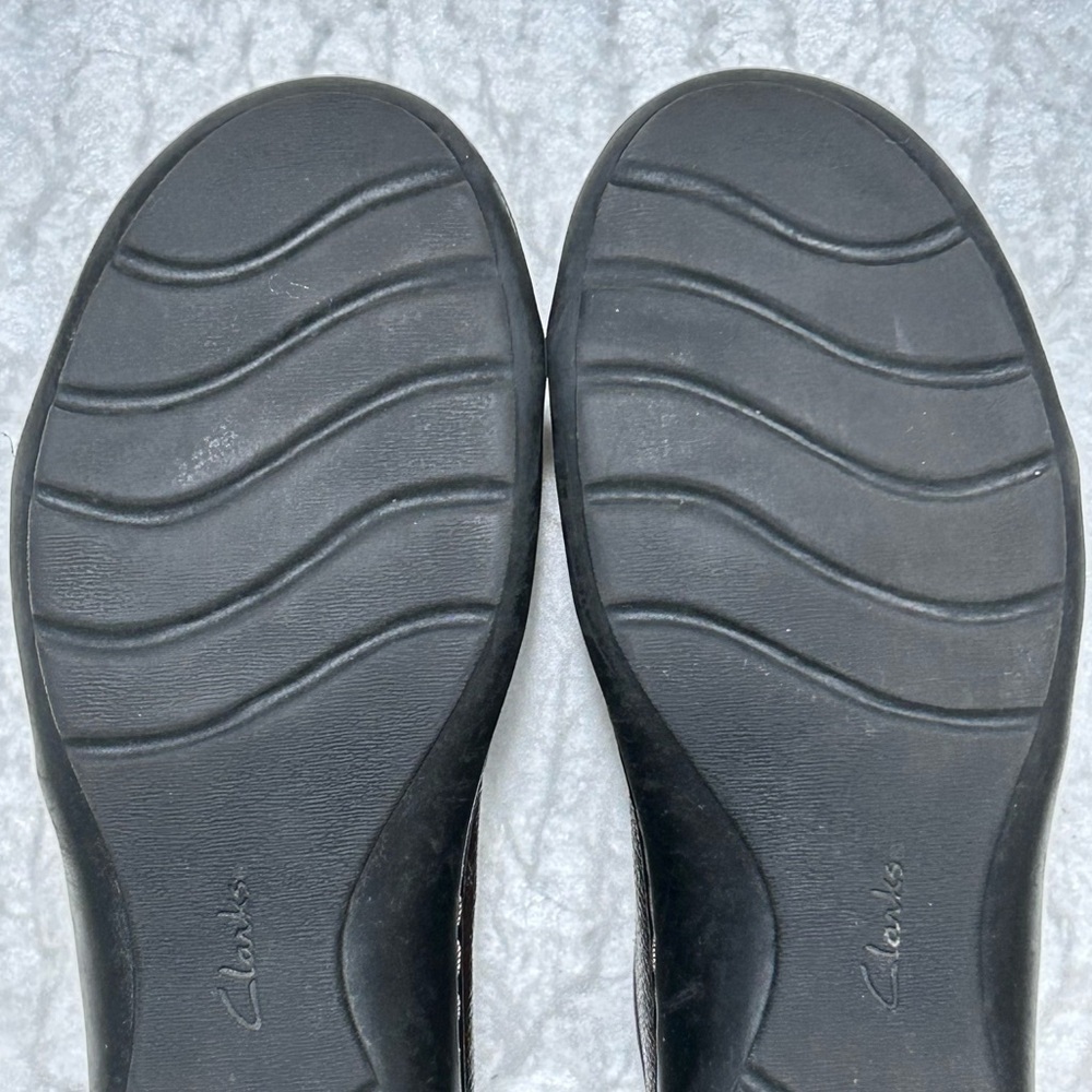 Clarks Womens Brown Leather Cora Giny Slip On Casual Float Loafer Shoes SZ 7.5M - Picture 10 of 12